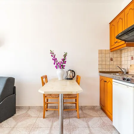 Apartment Fokia Beach 1